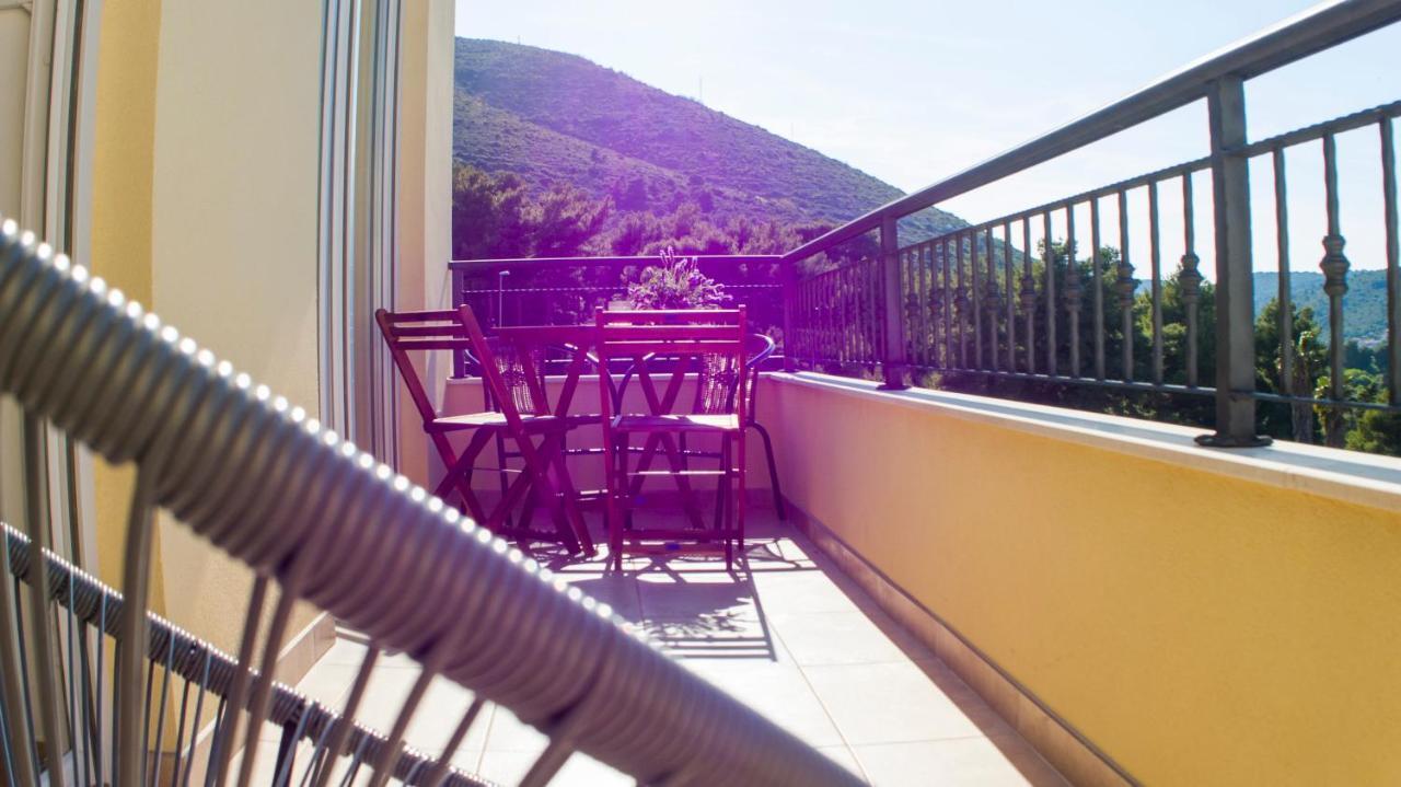 Sandra Apartment Vis